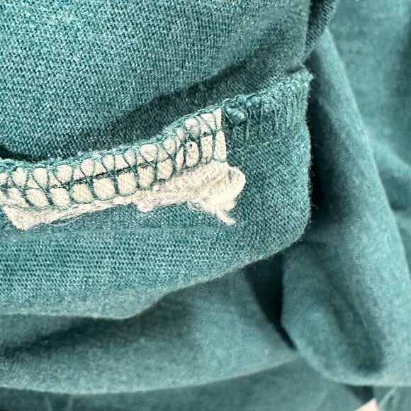 Eddie Bauer Top Womens Medium VNeck Tee Shirt Long Sleeve Green Cotton Pullover - Picture 5 of 6